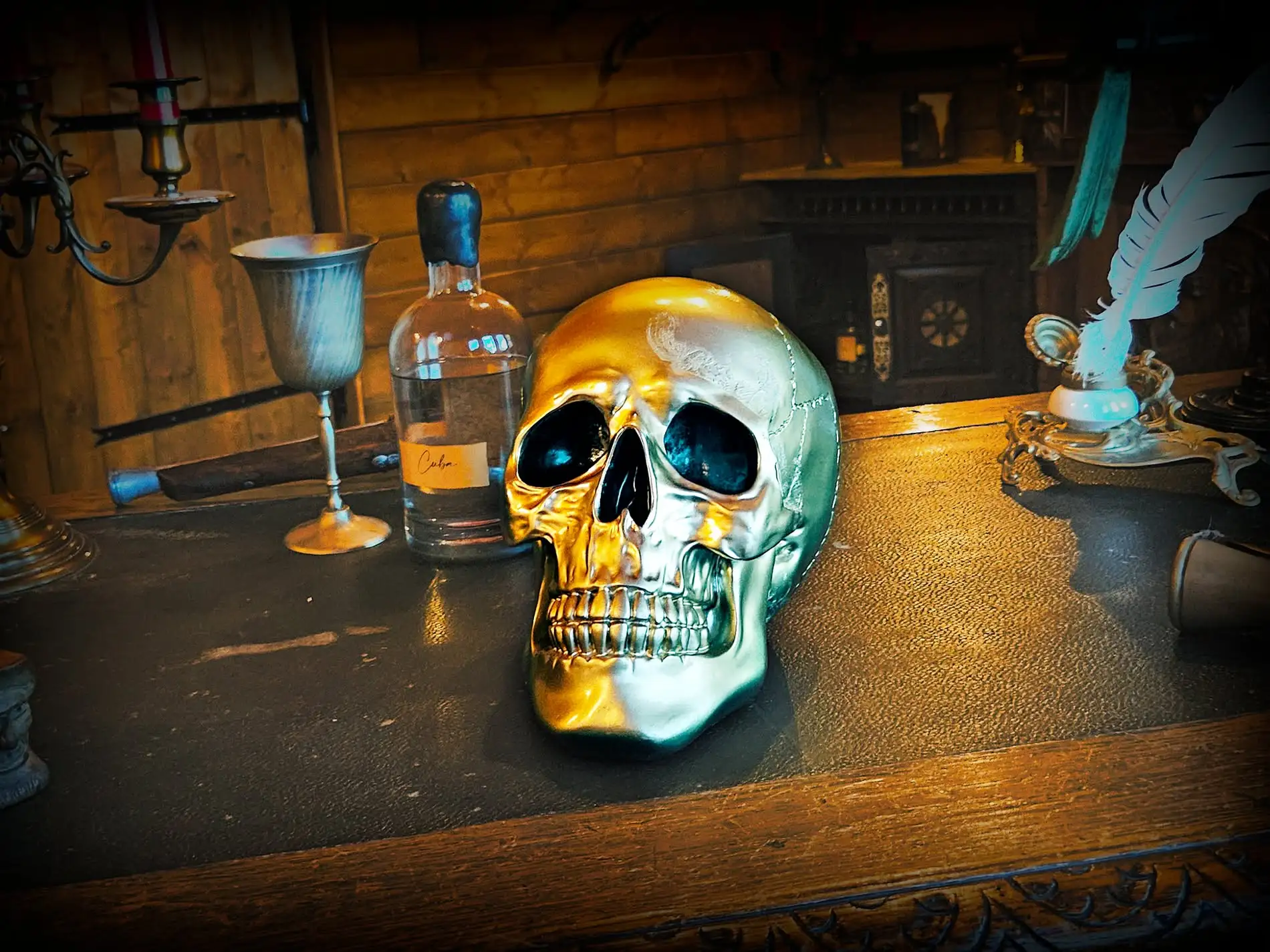 Décor immersif du Trésor de l’île de Tortuga chez Freeing Escape Game Chambly